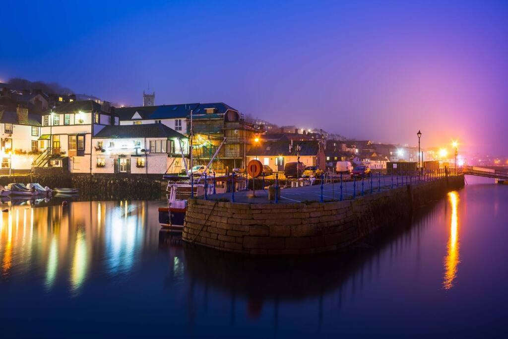 The Nest, Central Falmouth, 10 Mins To The Beaches And Off Street Parking Kültér fotó